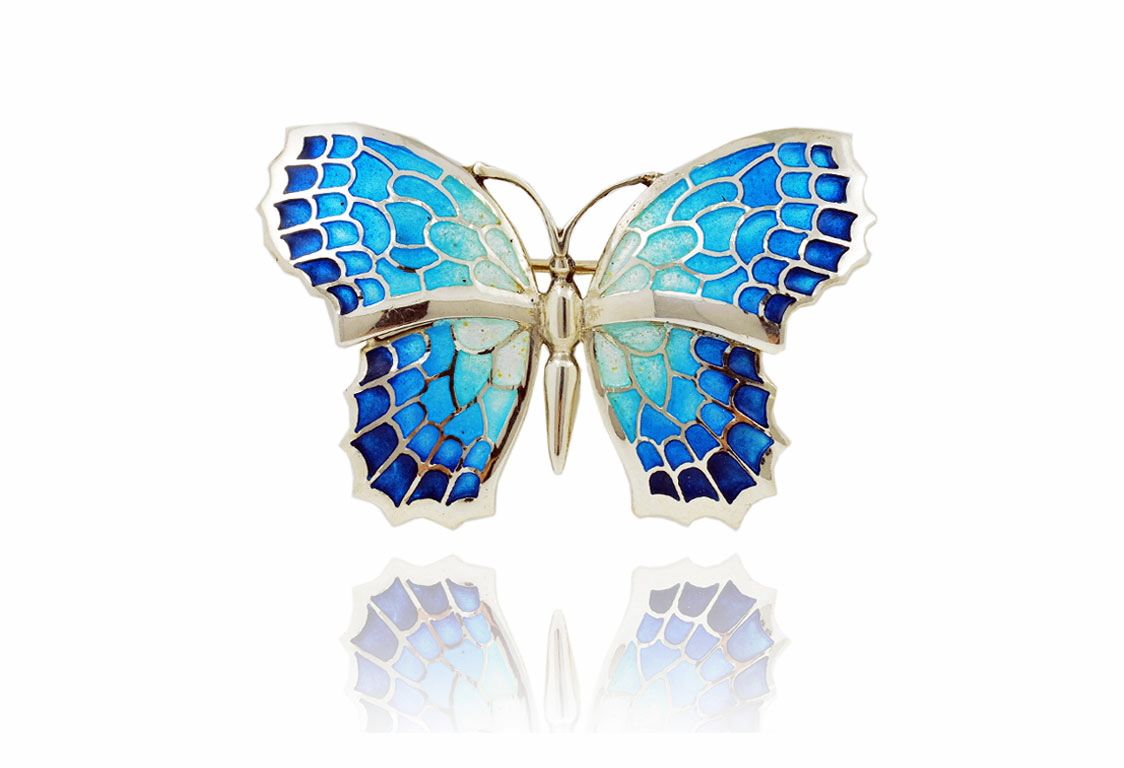 MEDIUM BUTTERFLY PENDANT