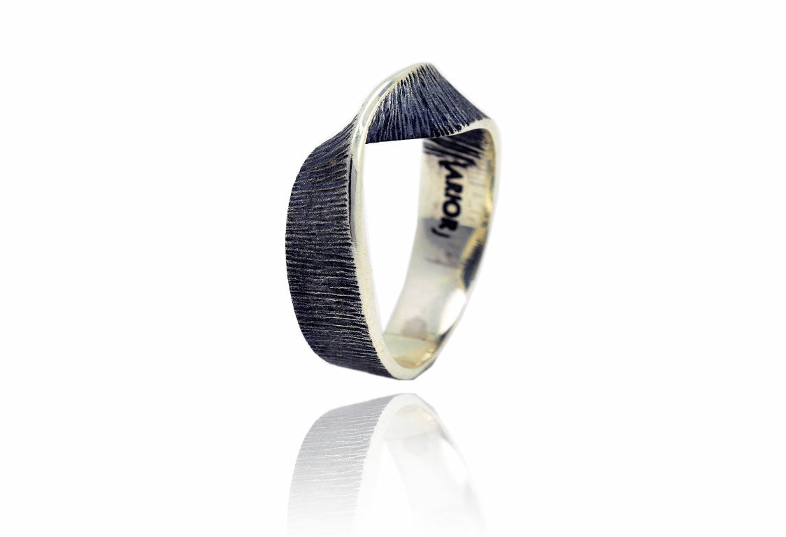 ANILLO MOEBIUS FINO